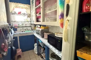 218 Hamilton St, Providence, RI 02907 - Photo 6