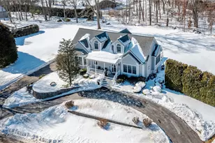 11 Nottingham Dr, Scituate, RI 02831 - Photo 2