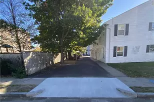 174 Daboll St, Providence, RI 02907 - Photo 2