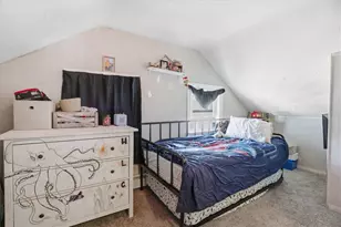 208 Simmonsville Ave, Johnston, RI 02919 - Photo 12