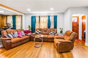 25 Hymer St, Providence, RI 02908 - Photo 4