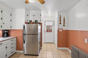 39 Clinton St, Pawtucket, RI 02861 - Photo 6