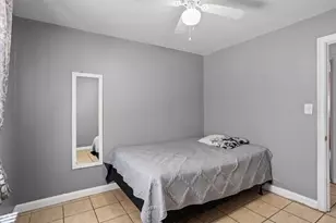 39 Clinton St, Pawtucket, RI 02861 - Photo 12