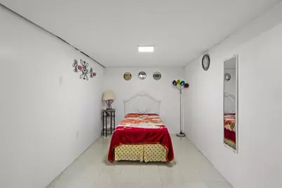 39 Clinton Street, Pawtucket, RI 02861 - Photo 18