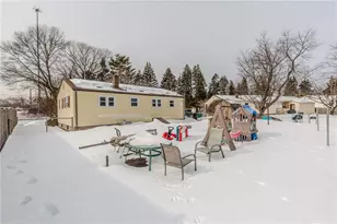 266 Vineyard Rd, Warwick, RI 02889 - Photo 30