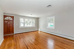 266 Vineyard Rd, Warwick, RI 02889 - Photo 8