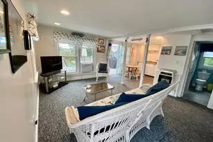 34 Ellery Ave, Middletown, RI 02842 - Photo 4