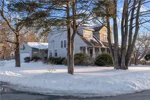66 Christopher St, South Kingstown, RI 02879 - Photo 2