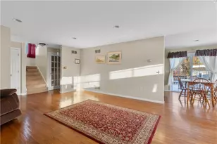 66 Christopher St, South Kingstown, RI 02879 - Photo 4