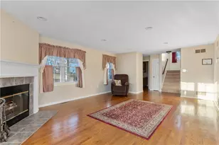 66 Christopher St, South Kingstown, RI 02879 - Photo 6