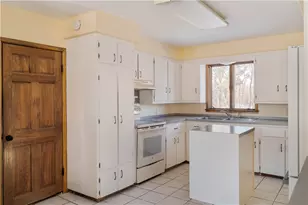 1 Barway Ln, Cumberland, RI 02864 - Photo 12