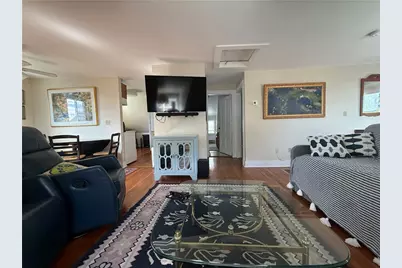 28 Calvert Street #3, Newport, RI 02840 - Photo 8