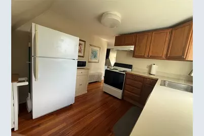 28 Calvert Street #3, Newport, RI 02840 - Photo 6