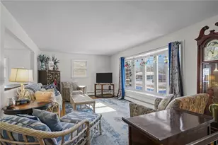 11 Barton Ln, Middletown, RI 02842 - Photo 8