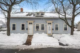 7 Maple St, Cranston, RI 02910 - Photo 1