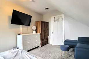 11 Hammond St, Newport, RI 02840 - Photo 8