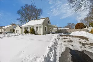 65 Almy St, Warwick, RI 02886 - Photo 2