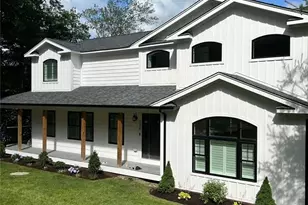 136 Aldrich Rd, Glocester, RI 02857 - Photo 1