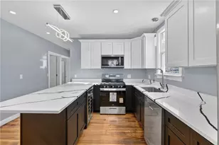 211 Pinnery Ave, Warwick, RI 02886 - Photo 14