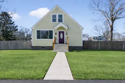 211 Pinnery Avenue, Warwick, RI 02886 - Photo 2