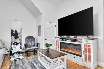 186 Federal Street #1, Providence, RI 02903 - Photo 2