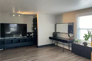 556 Metacom Ave, Bristol, RI 02809 - Photo 6