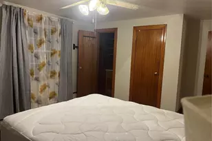 556 Metacom Ave, Bristol, RI 02809 - Photo 16