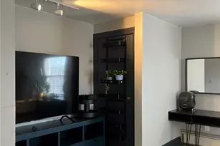 556 Metacom Ave, Bristol, RI 02809 - Photo 8