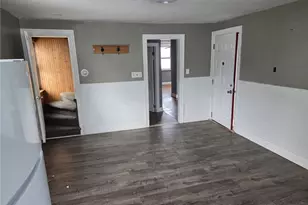 236 State St, Bristol, RI 02809 - Photo 4