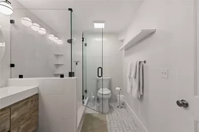 426 Spring Street #B101, Newport, RI 02840 - Photo 18