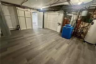 141 Elton St, Providence, RI 02906 - Photo 42