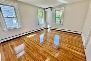 141 Elton St, Providence, RI 02906 - Photo 18