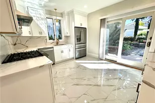 141 Elton St, Providence, RI 02906 - Photo 8