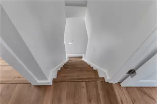 10 Booth Ave, East Providence, RI 02915 - Photo 18