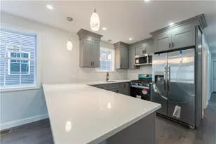 14 Burnside St, Providence, RI 02905 - Photo 4