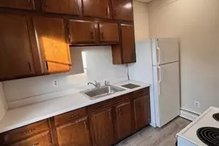 151 Pidge Ave, Pawtucket, RI 02860 - Photo 2