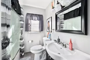 55 Togansett Rd, Providence, RI 02910 - Photo 32