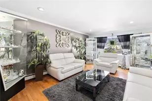 55 Togansett Rd, Providence, RI 02910 - Photo 4