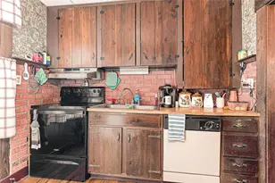 109 Hemond Ave, Woonsocket, RI 02895 - Photo 46