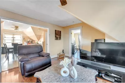 274 Lonsdale Avenue, Pawtucket, RI 02860 - Photo 6