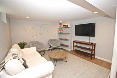 139 Coggeshall Avenue, Newport, RI 02840 - Photo 34