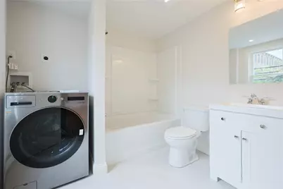 529 Wood Street #2, Bristol, RI 02809 - Photo 10