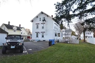 24 Arnold St, Lincoln, RI 02865 - Photo 8