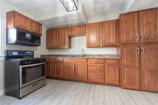 29 Marlborough Ave, Providence, RI 02907 - Photo 6