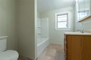 29 Marlborough Ave, Providence, RI 02907 - Photo 16
