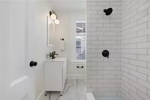 61 Gibbs Ave, Newport, RI 02840 - Photo 28