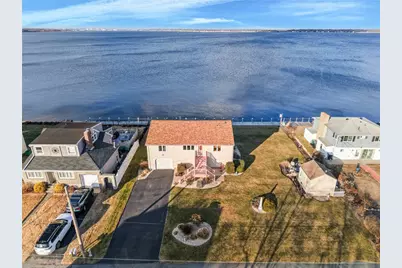 240 Shawomet Avenue, Warwick, RI 02889 - Photo 1