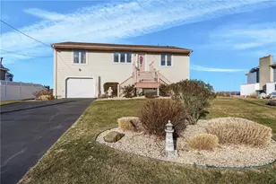 240 Shawomet Ave, Warwick, RI 02889 - Photo 6