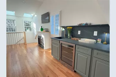 4 Cliff Avenue #2, Newport, RI 02840 - Photo 8