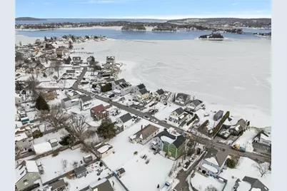 47 Cedar Avenue, Portsmouth, RI 02871 - Photo 2